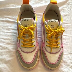 Anthropologie Women’s Oncept, NWOT, Size 8, Porto Low Top Sneakers
